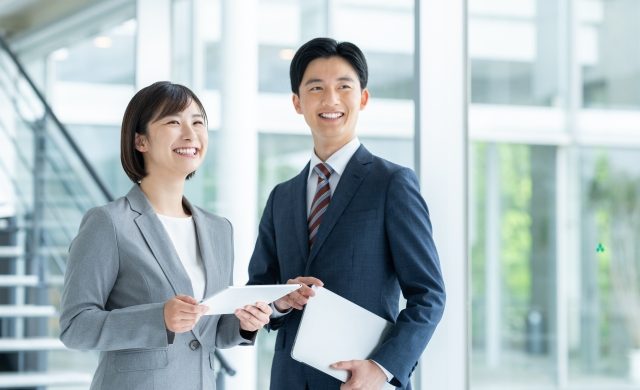 仕事20代男女